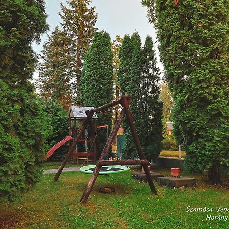 Szamóca Vendégház Horány télen nyáron Szigetmonostor Exterior foto